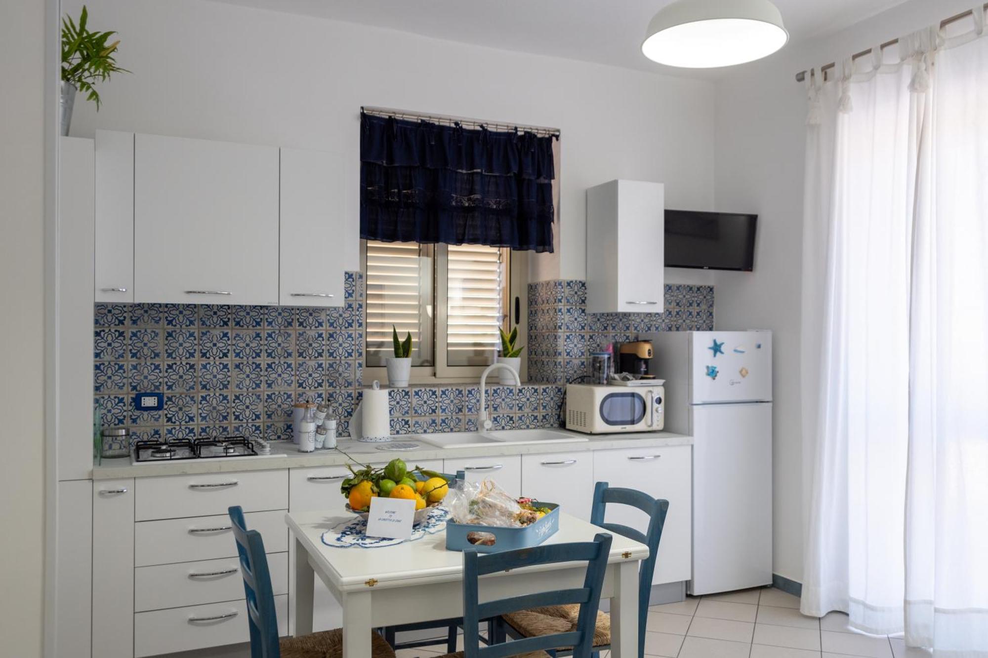 פורטו אמפדוקלה Casa Vacanze La Casetta Di Zinu' מראה חיצוני תמונה